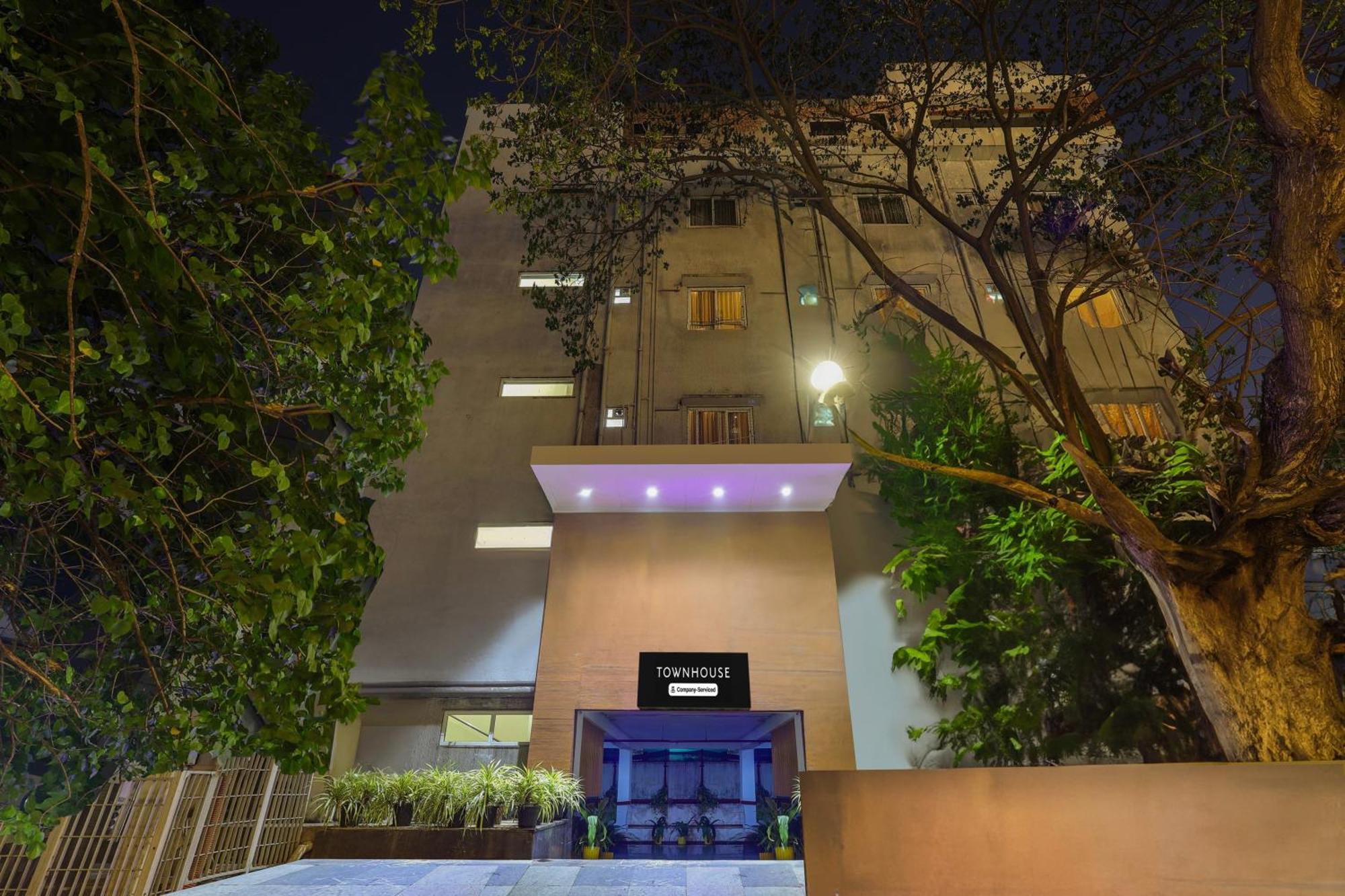 Отель Super Townhouse Вишакхапатнам Экстерьер фото